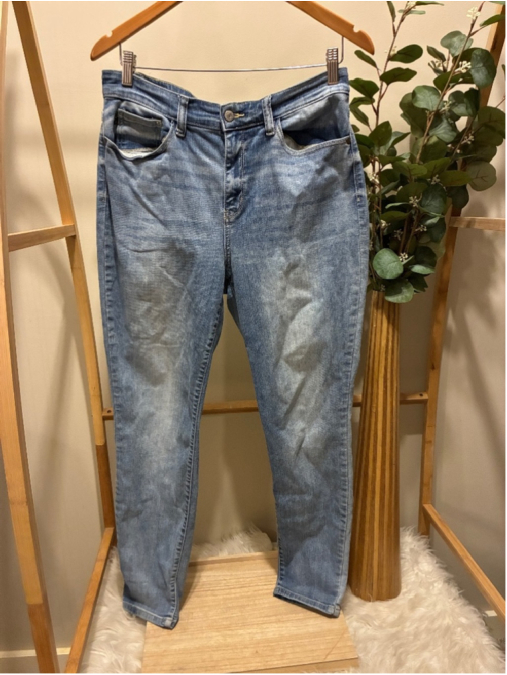 Judy Blue Faded Washed Straight Jeams